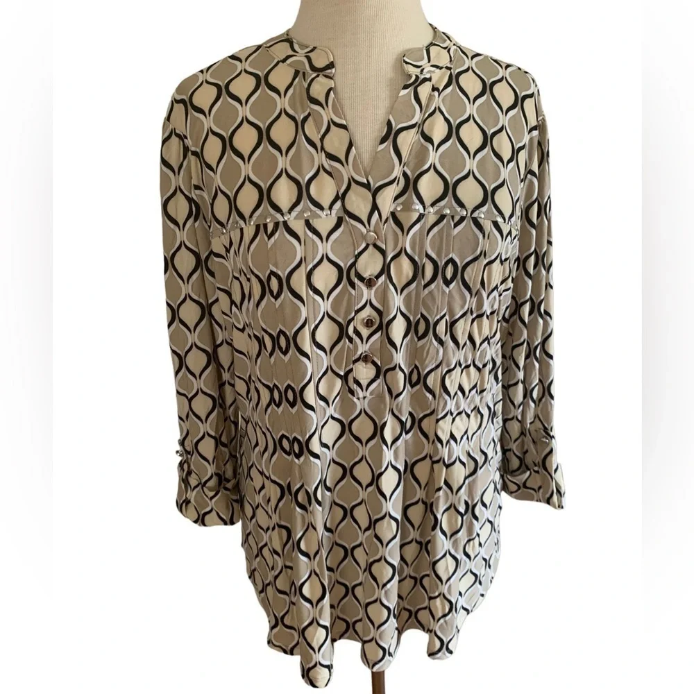COCOMO 1X Beige Black White Plus Size 3/4 sleeve women's Pintuck Blouse